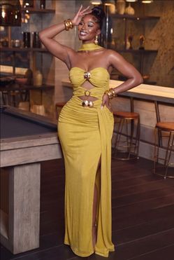 The main attraction maxi
