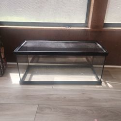 20 Gallon Reptile Enclosure