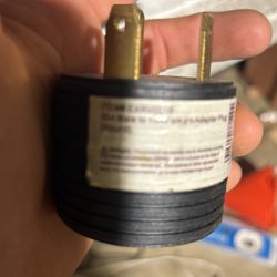 R V Adapter