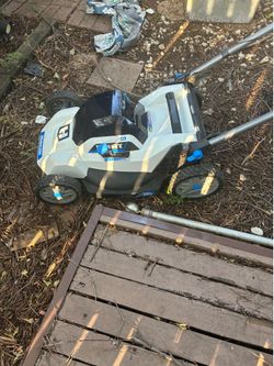 HART 40-Volt Cordless 18-inch Push Mower Kit, (1) 6Ah Lithium-Ion Battery, (1) Battery Charger