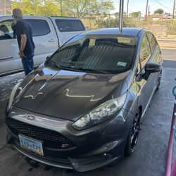 Ford Fiesta ST