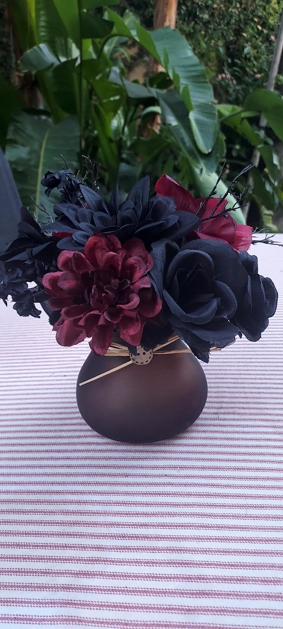 10 New Wedding Centerpieces Goth Black
