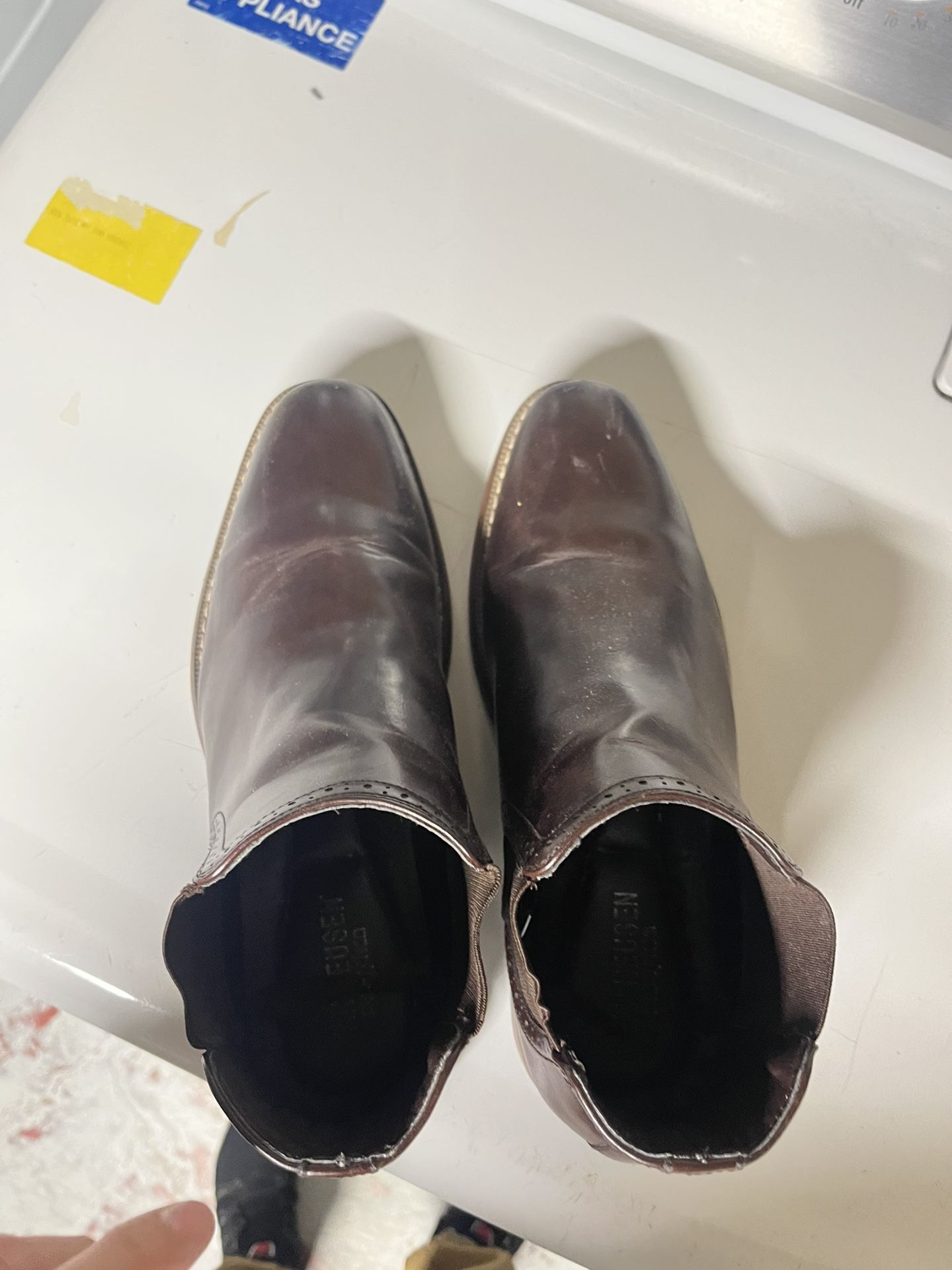 Mens Chelsea boots sz 9