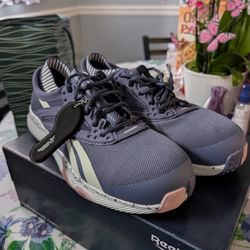 Reebok Shoes For Women Sz 11 Regular