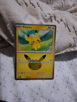 Pikachu Holo Pokémon Card 047/128
