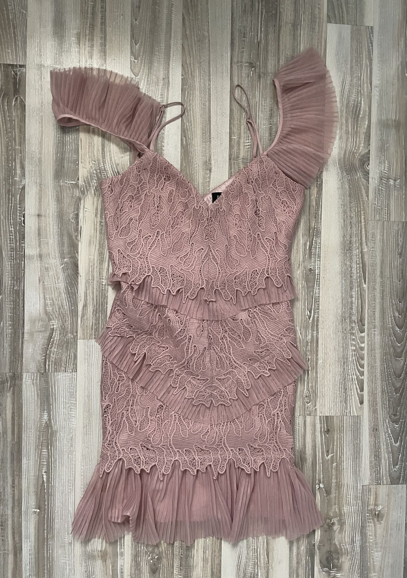 Bardot Lace Pleaded Pink Vneck Dress Size Medium Tule Off The Shoulder Short Zip