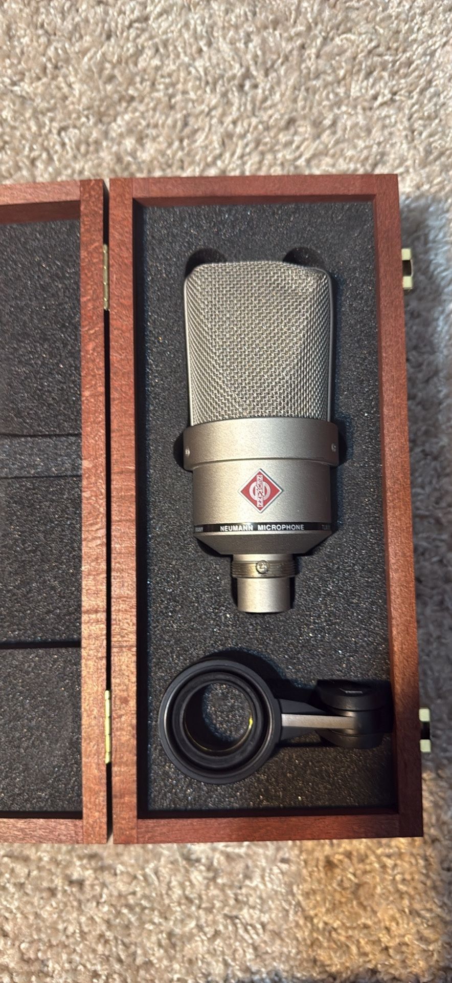 Neumann Tlm 103
