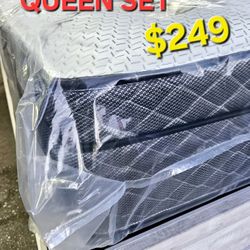 Queen Set $249 !! Mattress And Box Spring  !! PILLOWTOP 