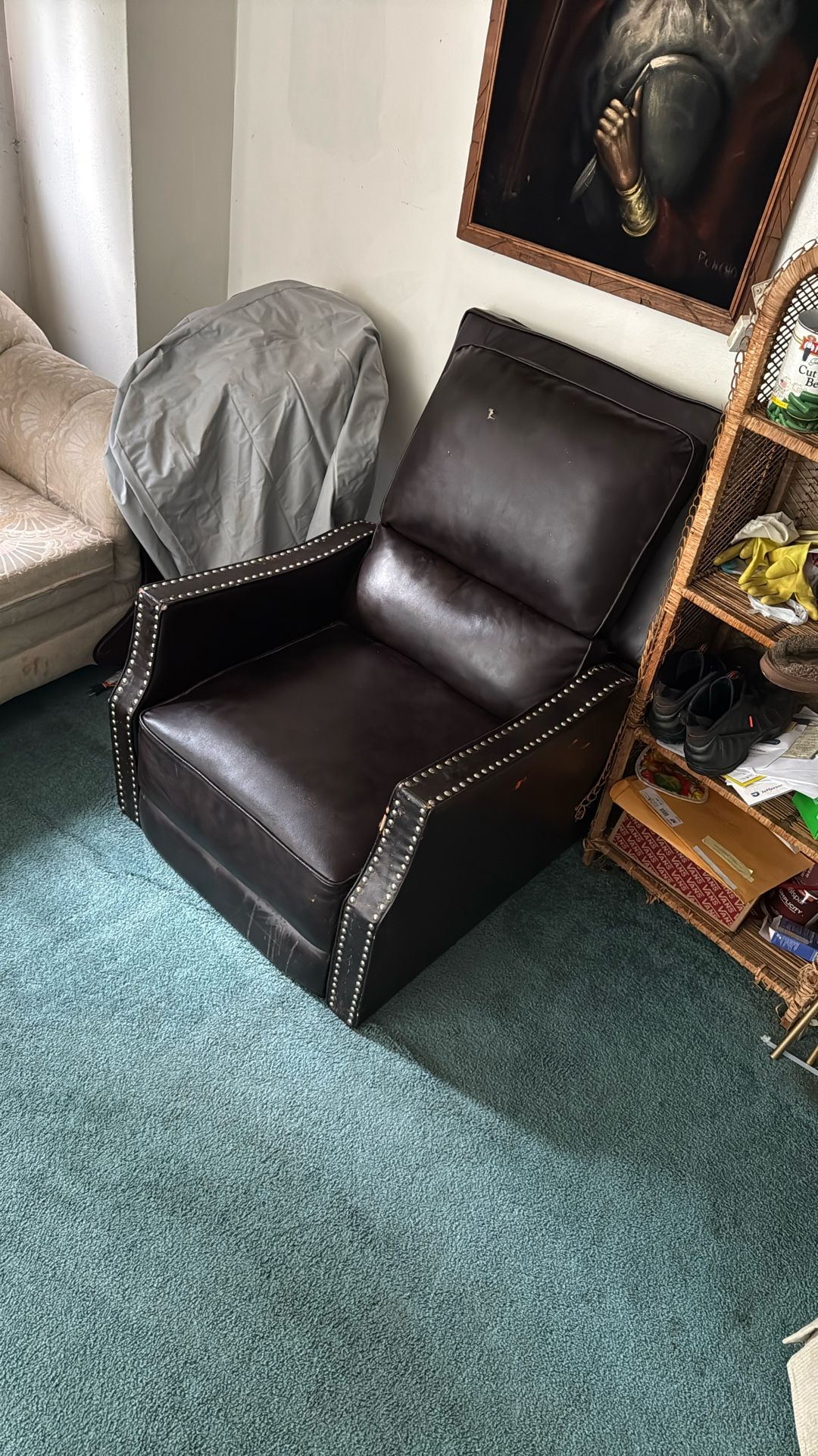 Reclining leather chair