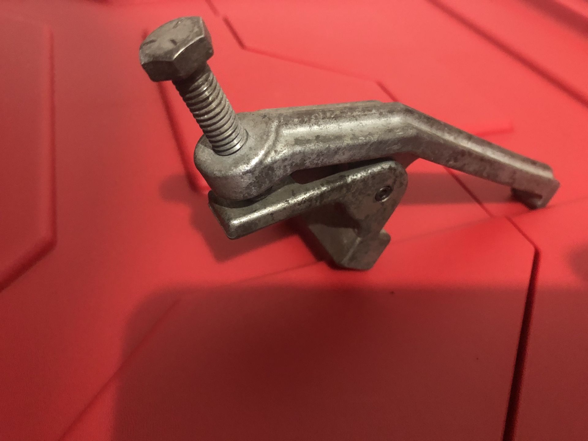 J-29714-A Servo Cover Depressor