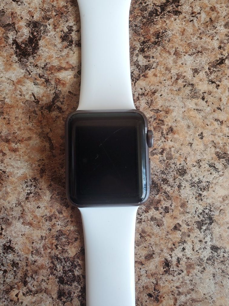 APPLE WATCH 1S