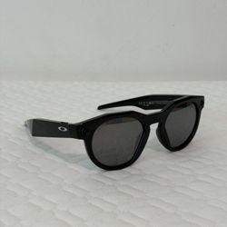 Meta Oakley HSTN Glasses