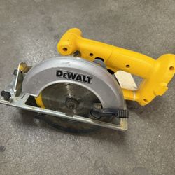 DEWALT DW939 6 1/2" Circular Saw Cordless 18V Without Battery