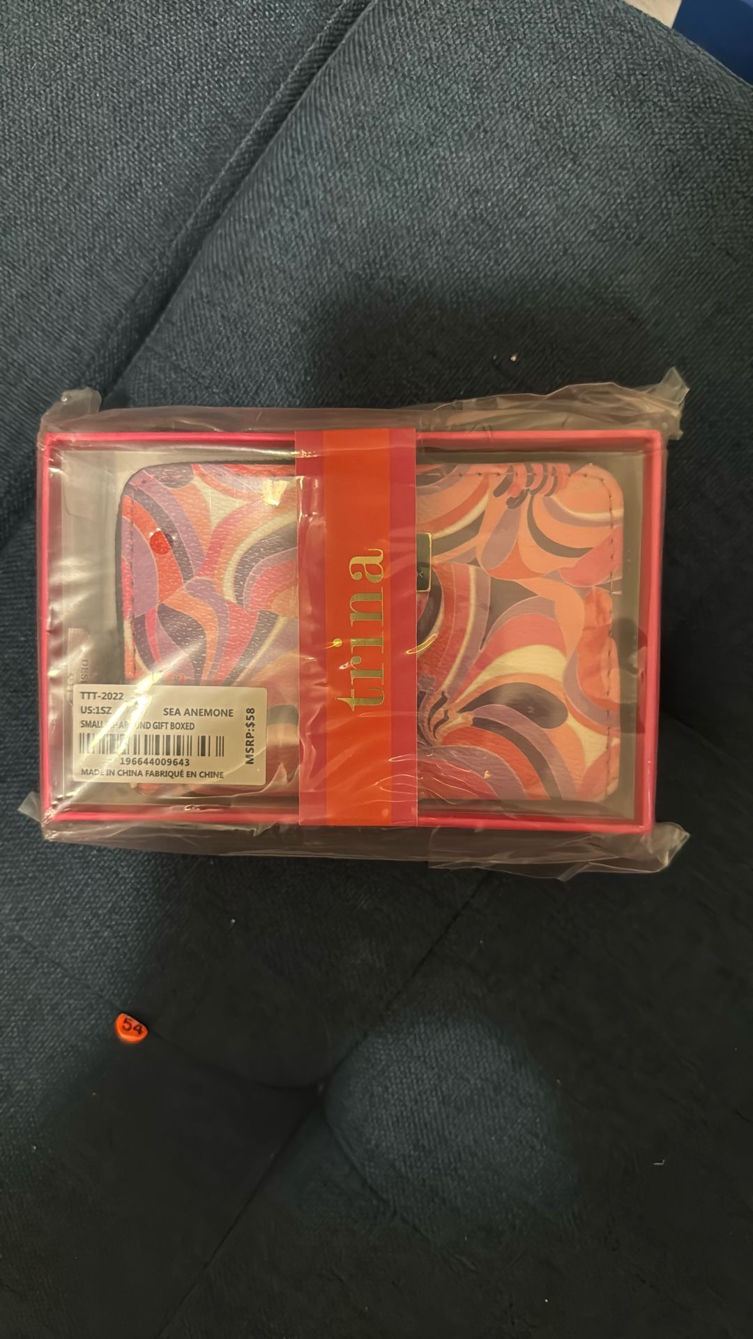 Small Zip Wallet