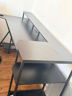 Gaming desk
