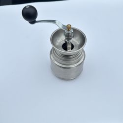 Leopold Vienna Coffee e Mill Stainless Steel Silver