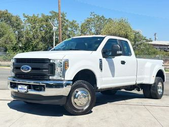 2018 Ford F350 Super Duty Super Cab