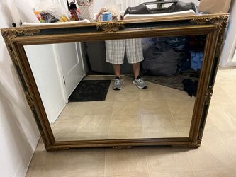  Beautiful Mirror Small Chip See Picture