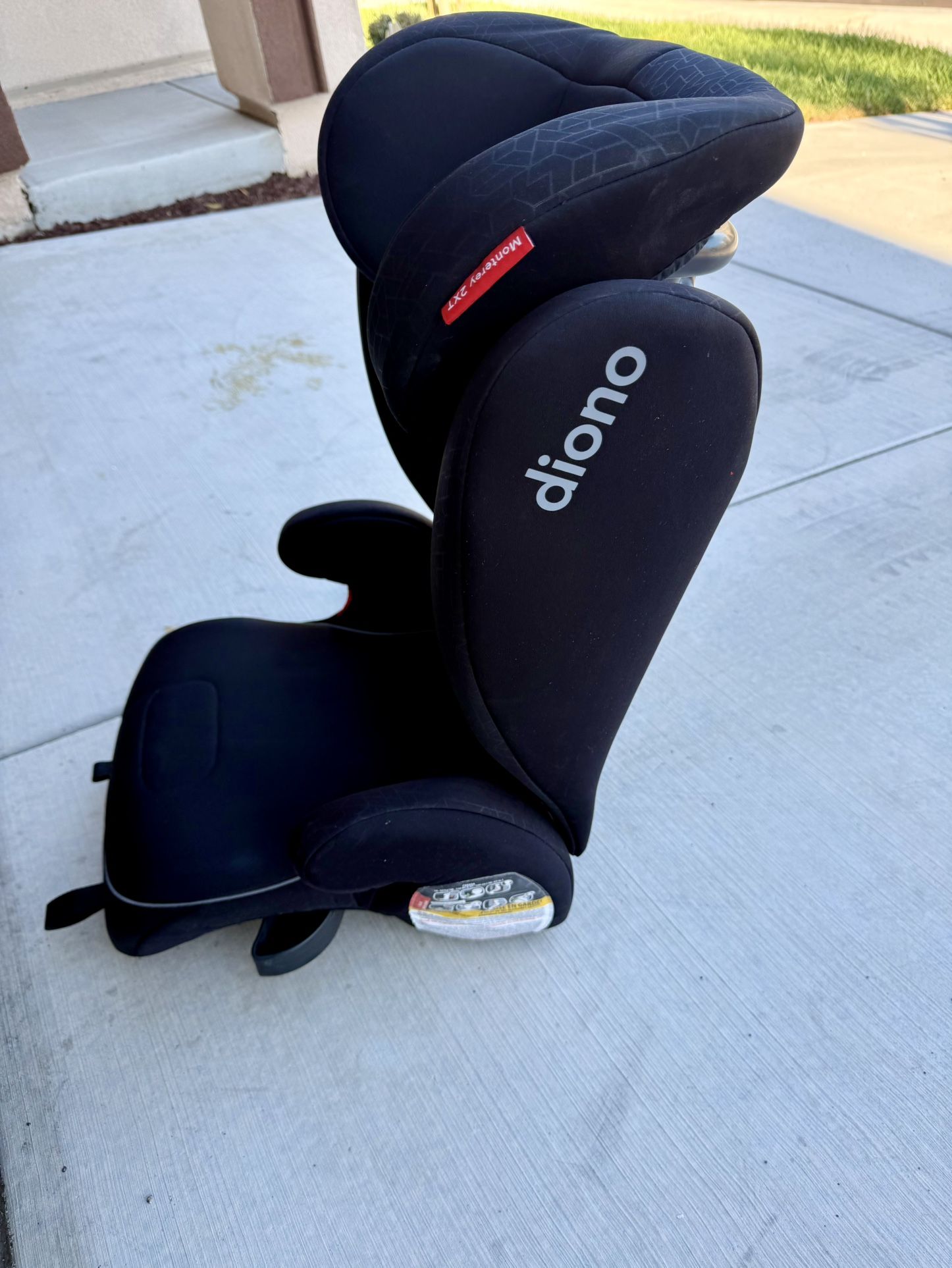 Diono Monterey 2XT  2-in-1 Booster Car Seat