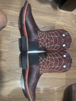 Selling a pair of Justin SE4834 work boots in Size 8 EE (Wide).