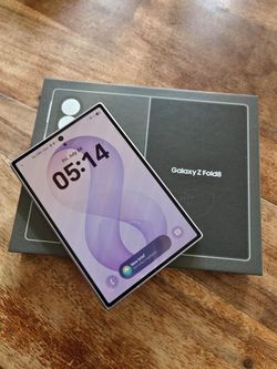 Samsung Fold 8 fully unlocked 256GB box included new condition
