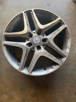 Mercedes-Benz Alloy Wheel Rim
