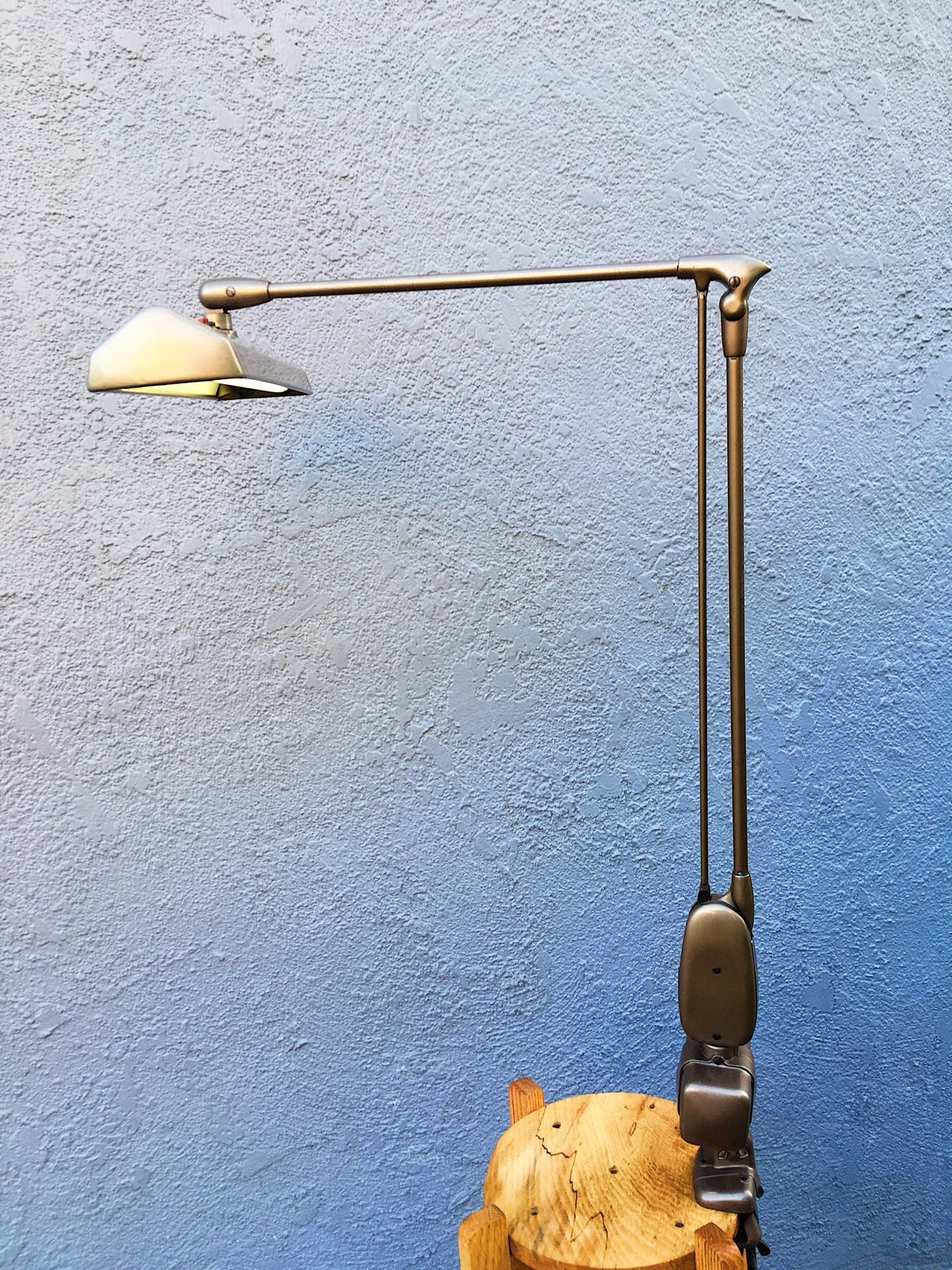 Vintage Industrial Dazor Floating Fixture Model P-2134 Drafting Lamp