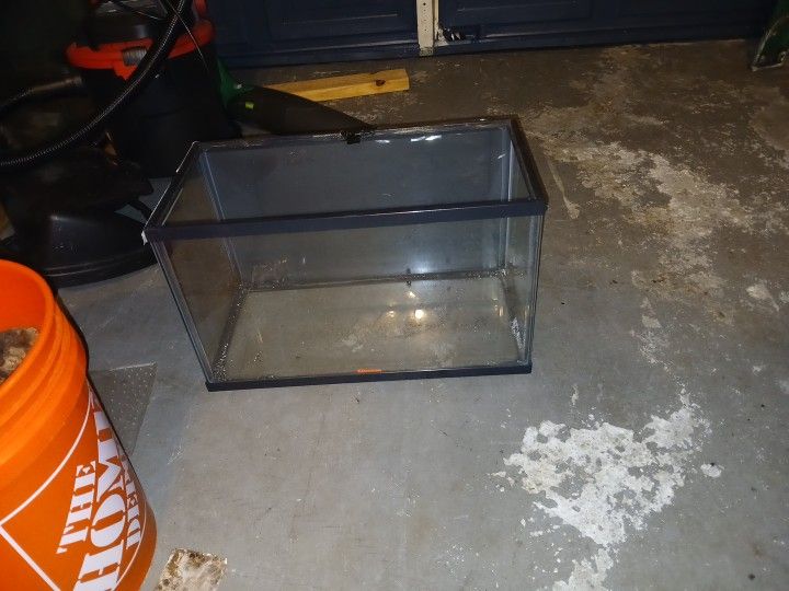 Tank Glass 10 Gallons