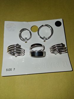 Forever21 rings set new size 7