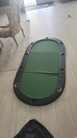 Foldable hard poker table top