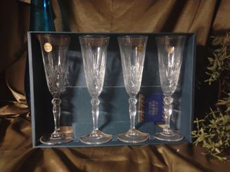 Overture Crystal Champagne flutes