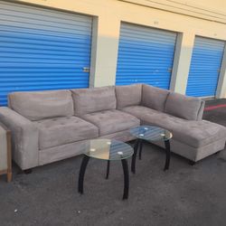 Thomasville Sectional Couch Sofa Side Tables - Delivery Available 