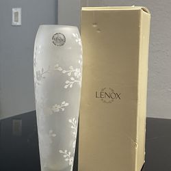 Lenox Bellina Bud Vase