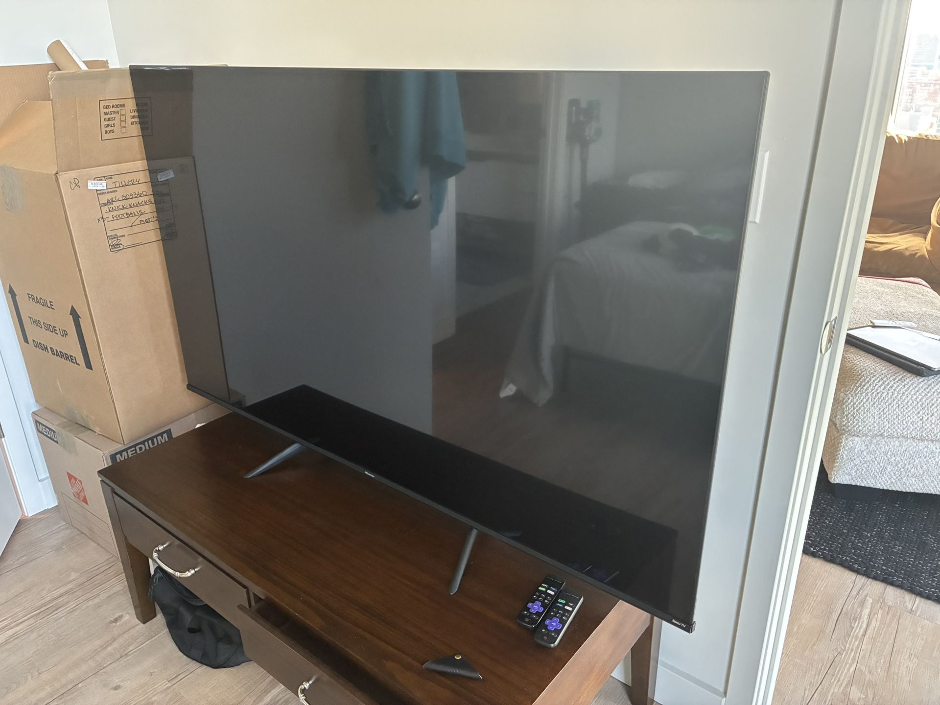 85 Inch Roku Smart TV
