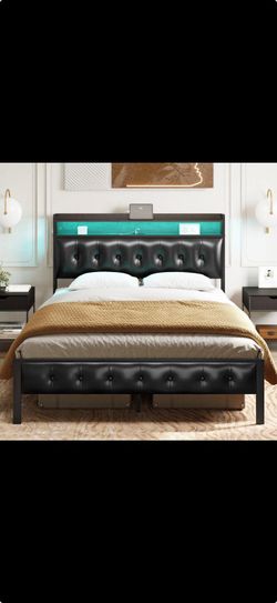 Full size platform bed with storage