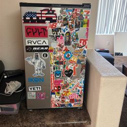 Frigidaire Mini Fridge With Freezer 