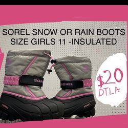 SOREL GIRLS SNOW BOOTS SIZE 11. Very good condition $20 pick up downtown LA Little Tokyo.