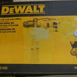 DeWALT DWD210G 120V 10Amps Heavy-Duty 1/2" VSR Pistol Grip Drill BRAND NEW. open box. box was open for inspection. 