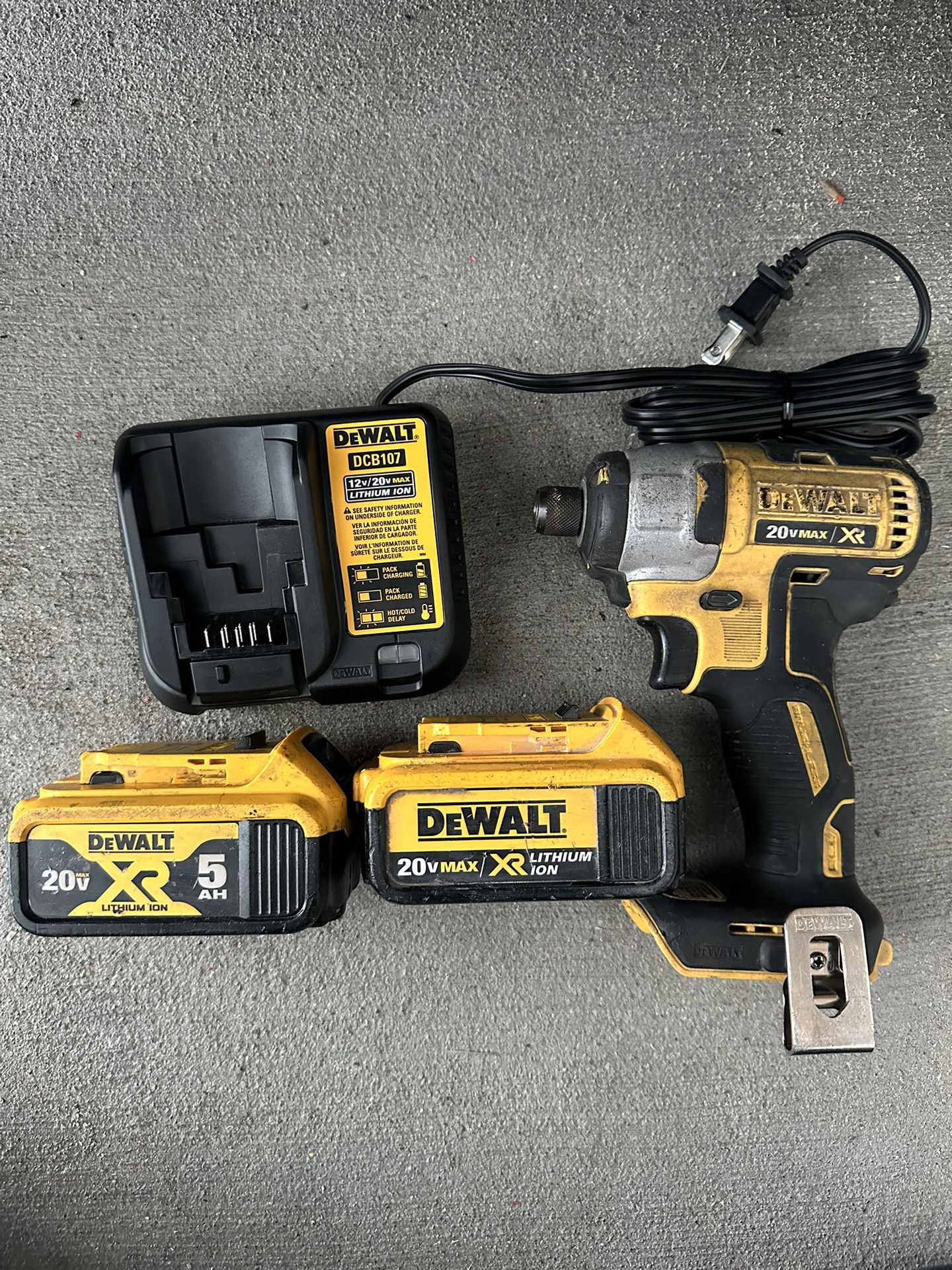 Dewalt Impact 2 Batteries And Charger 