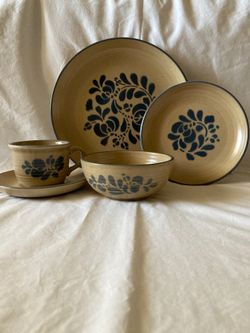 VTG 1980s Pfaltzgraff Folk Art 20 Piece Dinnerware Set