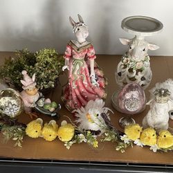 Easter Decoration’s Revolving Lazy Susan Serving Tray