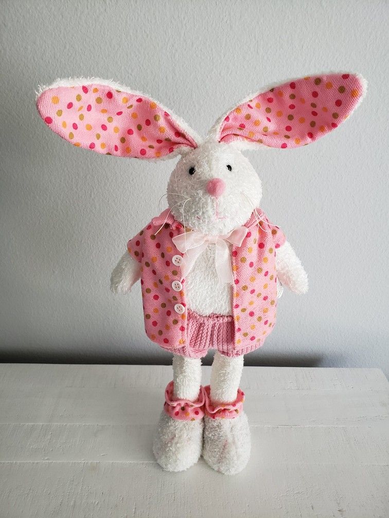 Easter Bunny Statue Decor