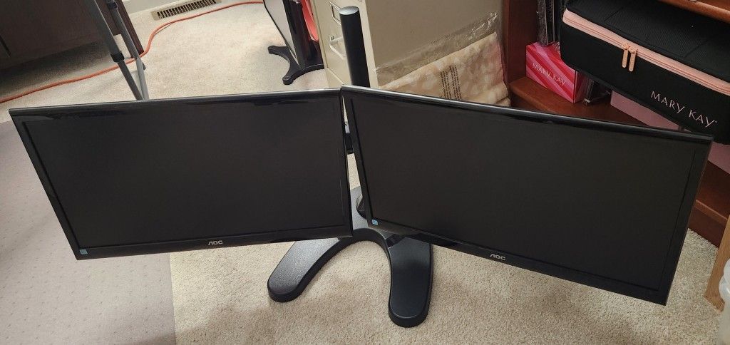 Double Computer Monitor
