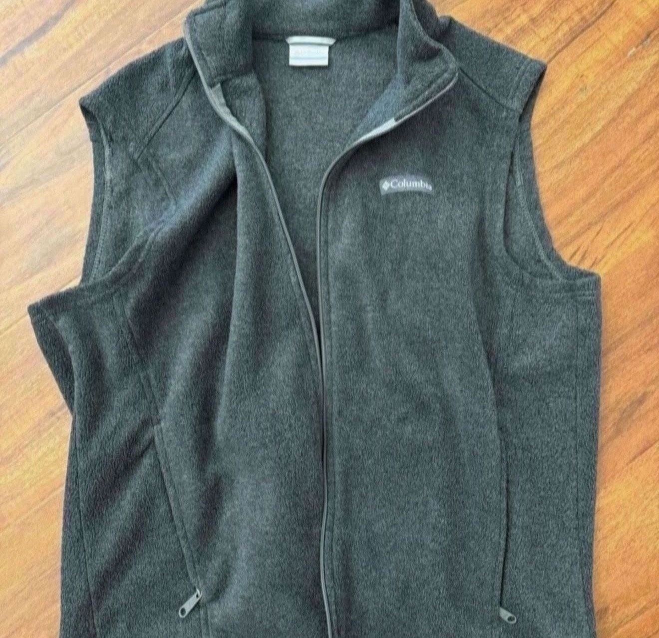 Columbia Men’s Fleece Vest Large New Just Didn’t Wear Them 