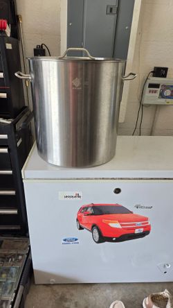Steaming pot