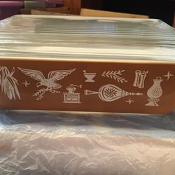 Vintage 1962 Pyrex American Heritage 1 1/2 Qt. Refrigerator Dish With Lid