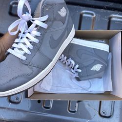 JORDAN 1 GREY