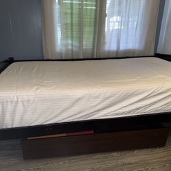Twin Bed With Under-bed Drawer 