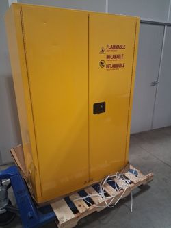 Condor Safety Cabinet