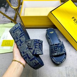 Fendi Women’s Shoes With Box 2025 New